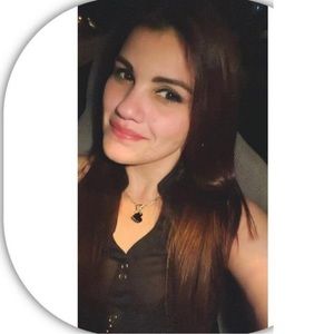 Meet your Posher, Fatima